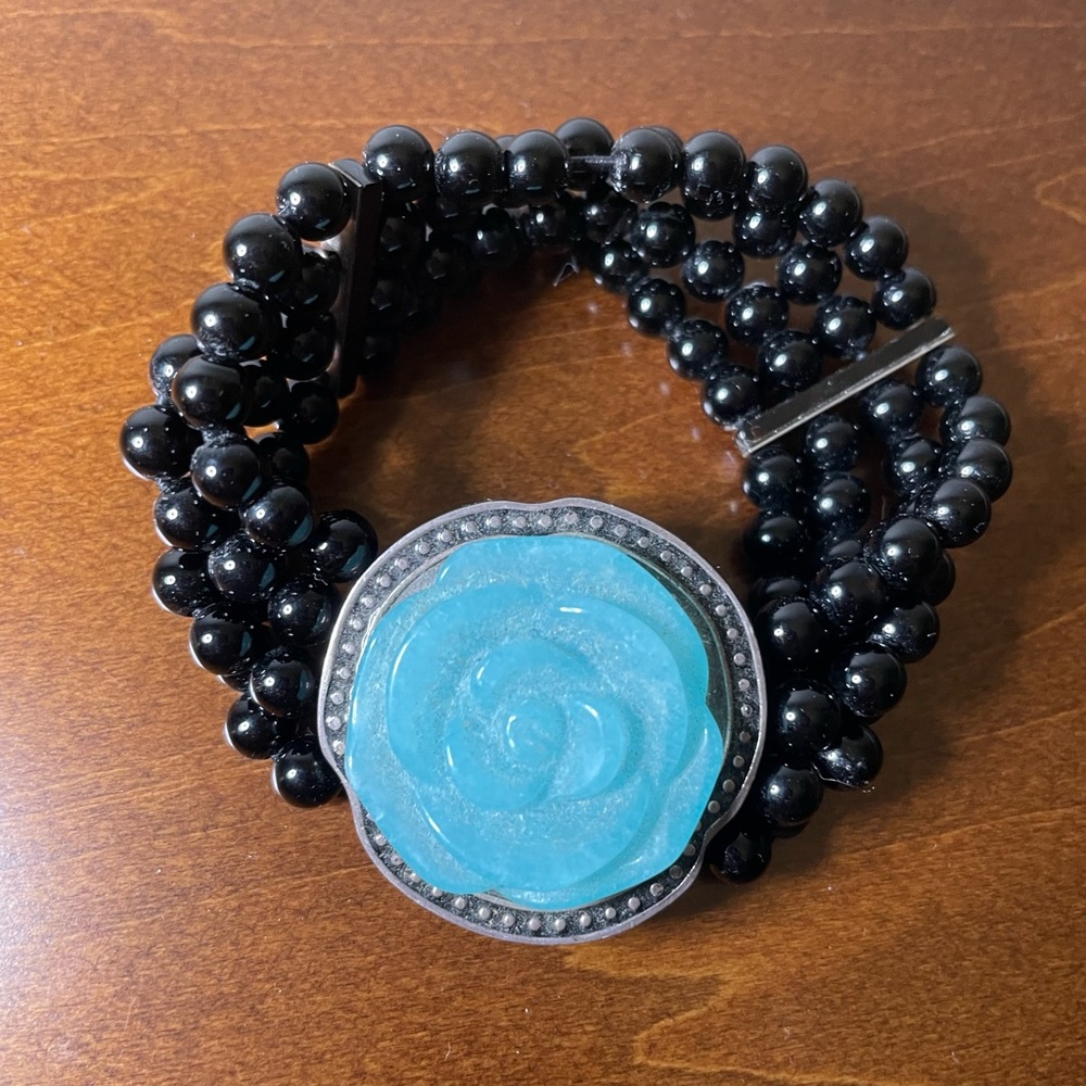 HEAVY black onyx aventurine art carved rose four strand stretch bracelet QVC 61g